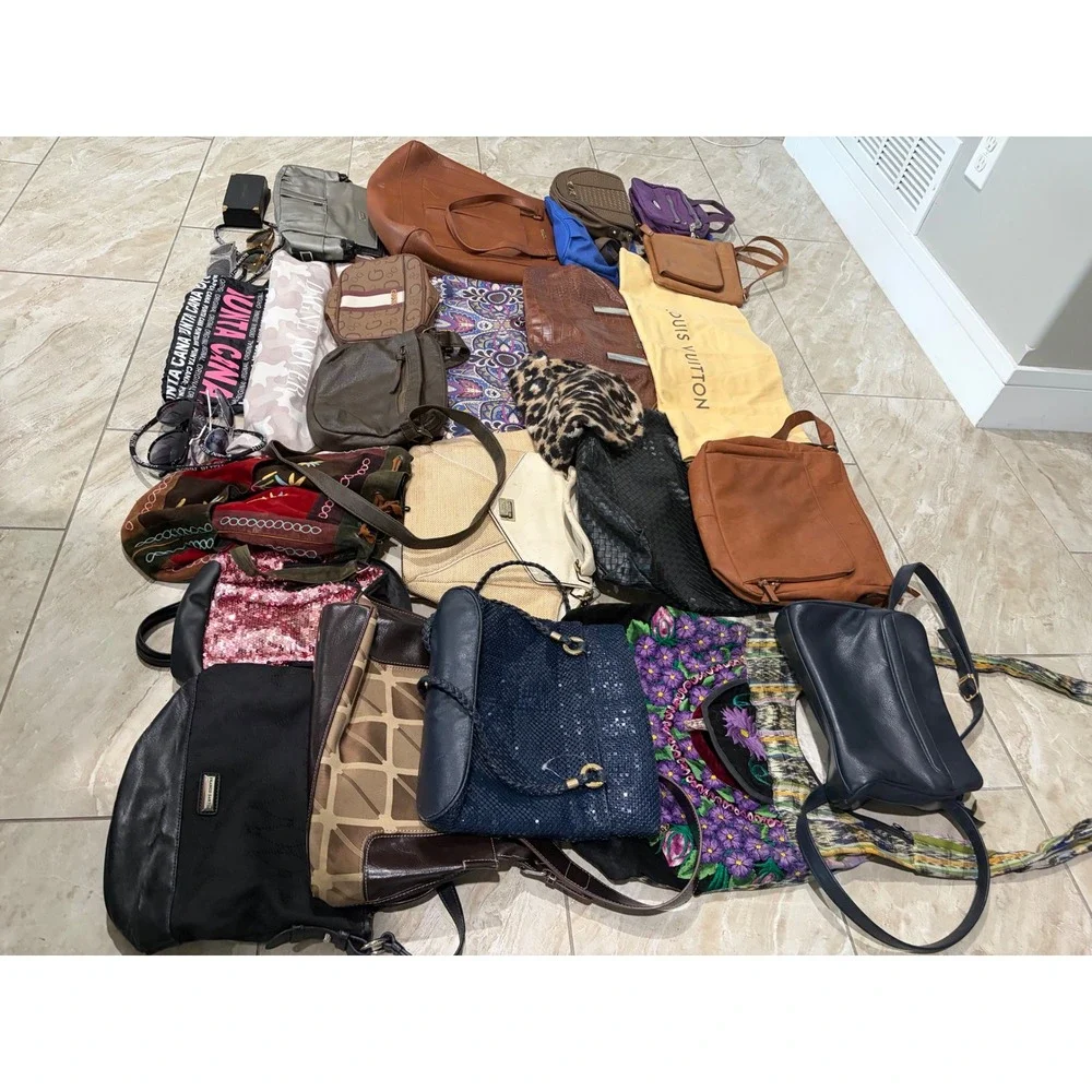 Kate Spade, Fossil, Guess Designer Purse Wallet Wholesale Reseller Lot 30 Pieces